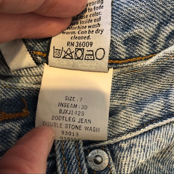 EUC Calvin Klein Bootleg Jeans size 7 RN36009 - Picture 5 of 5